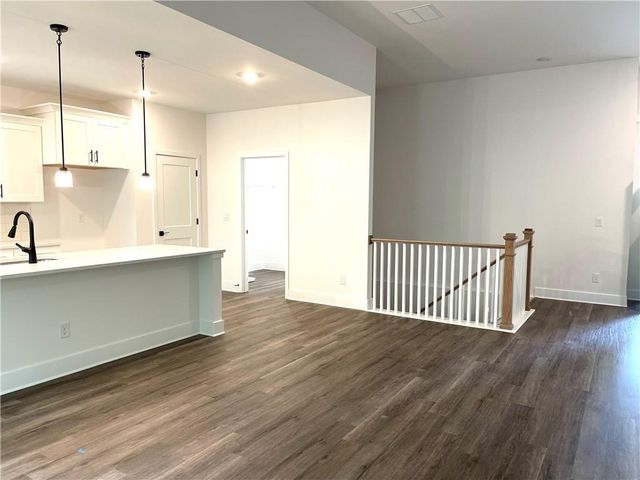 200 Blackberry Court, Pendergrass, GA 30567