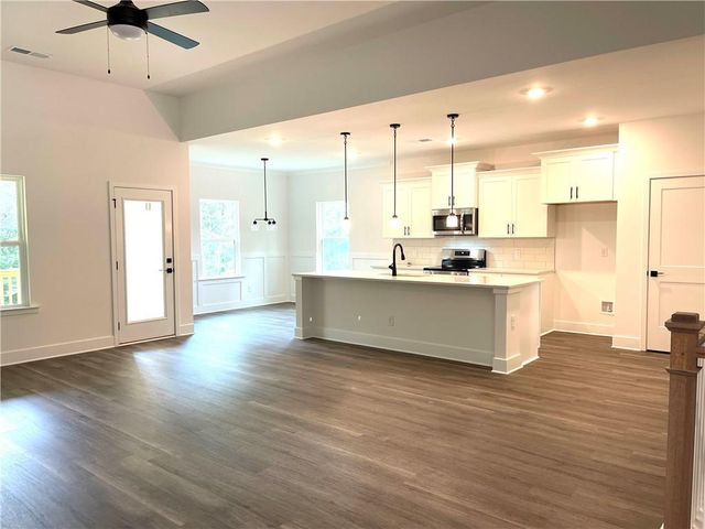 200 Blackberry Court, Pendergrass, GA 30567