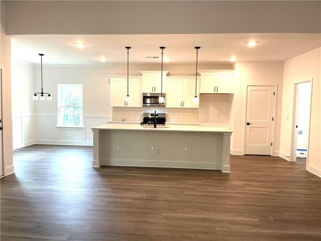 200 Blackberry Court, Pendergrass, GA 30567