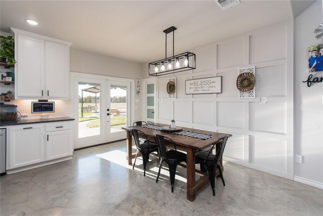 635 County Road 101, Rogers, TX 76569