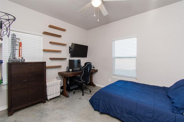 635 County Road 101, Rogers, TX 76569