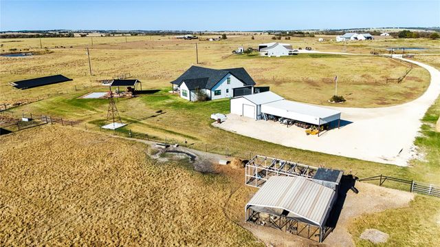 635 County Road 101, Rogers, TX 76569