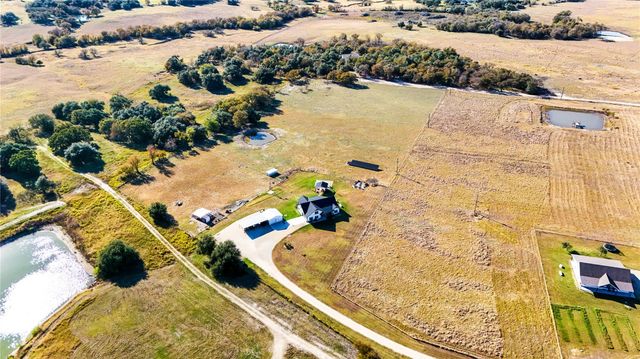 635 County Road 101, Rogers, TX 76569