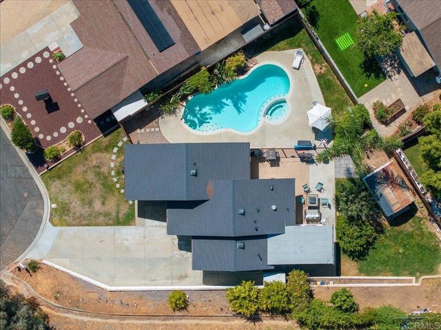 827 Bayberry Ct., San Marcos, CA 92069