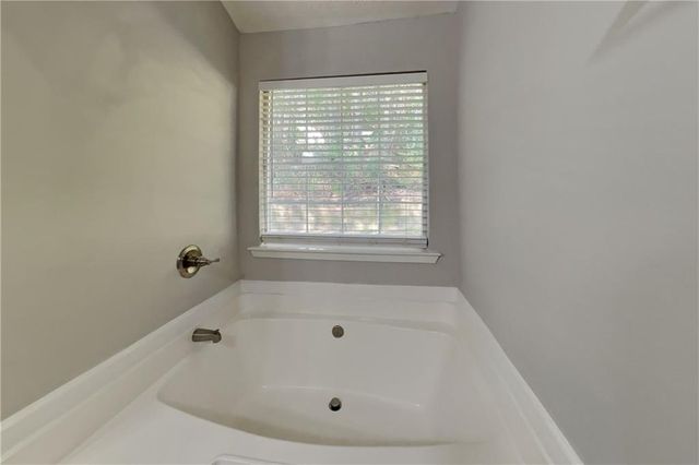 926 Tilford Court, Lawrenceville, GA 30045