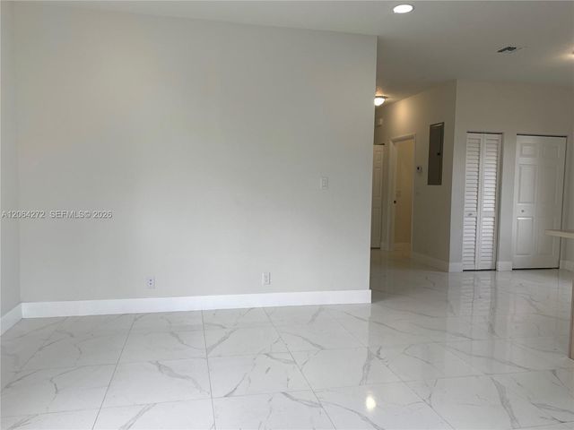 211 NW 7th Ct A, Hallandale Beach, FL 33009