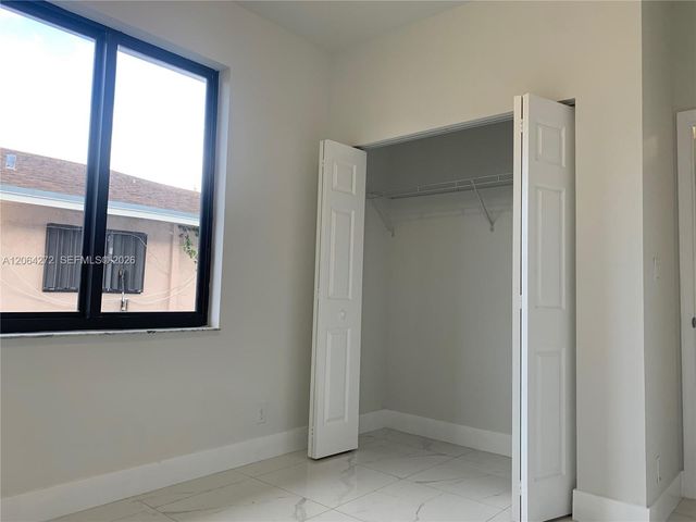211 NW 7th Ct A, Hallandale Beach, FL 33009