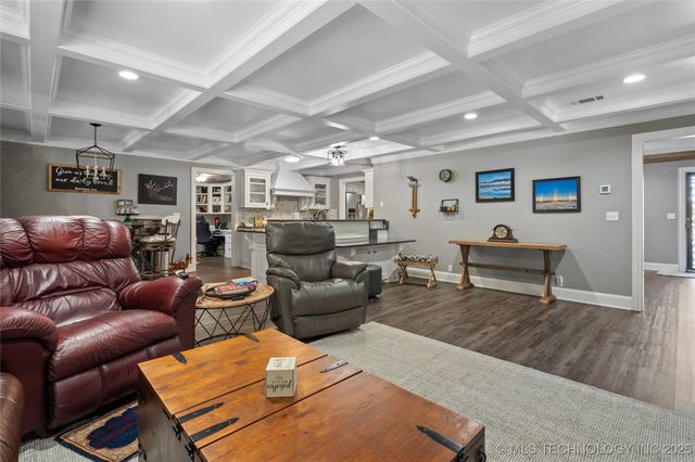 915 N Rockford Place, Ardmore, OK 73401