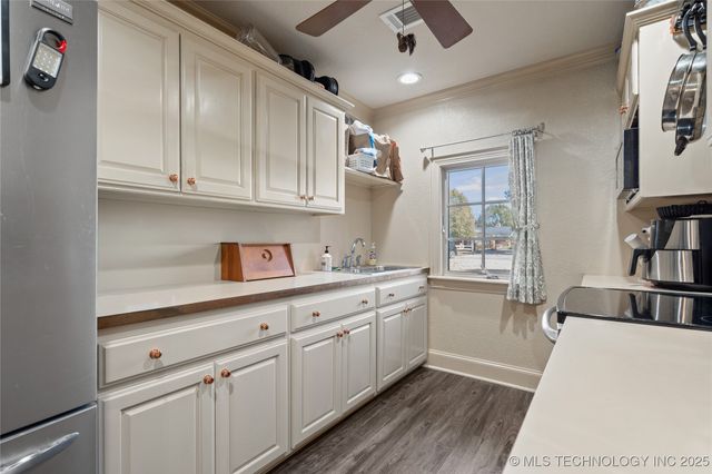 915 N Rockford Place, Ardmore, OK 73401