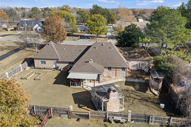 915 N Rockford Place, Ardmore, OK 73401