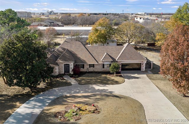 915 N Rockford Place, Ardmore, OK 73401