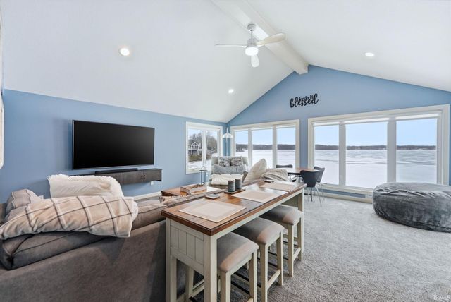 1255 Lane 280 Hamilton Lake, Hamilton, IN 46742