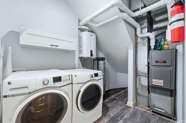 1255 Lane 280 Hamilton Lake, Hamilton, IN 46742