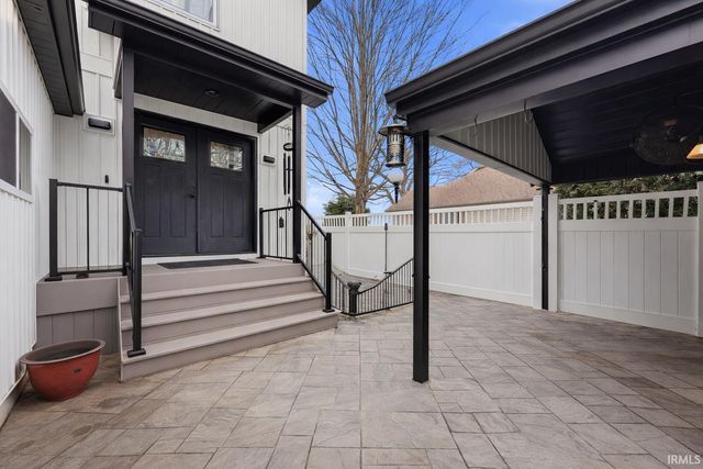 1255 Lane 280 Hamilton Lake, Hamilton, IN 46742