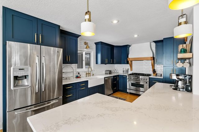 1900 Shorewood Lane, Mound, MN 55364