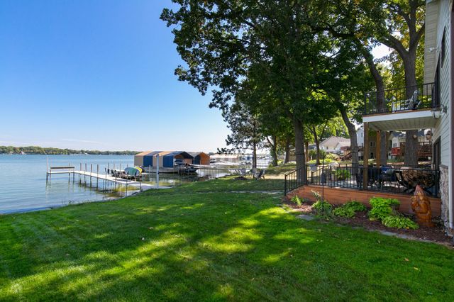 1900 Shorewood Lane, Mound, MN 55364