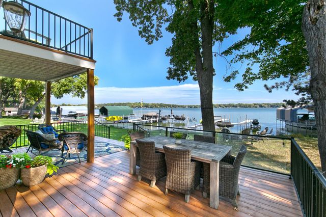1900 Shorewood Lane, Mound, MN 55364