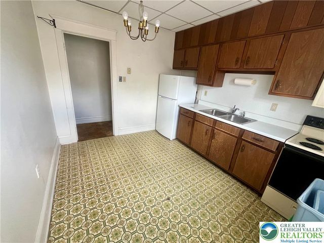 323 16th Street 2, Allentown City, PA 18102