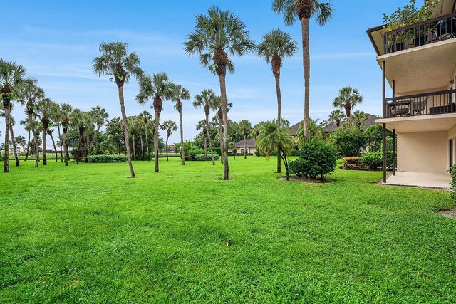 13388 POLO Road W 0201, Wellington, FL 33414
