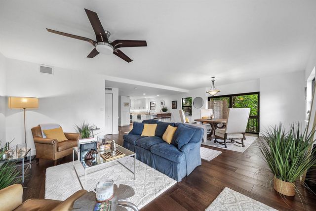 13388 POLO Road W 0201, Wellington, FL 33414