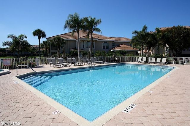 8437 Abbington CIR 612, Naples, FL 34108