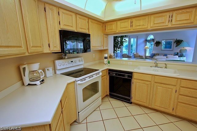 8437 Abbington CIR 612, Naples, FL 34108