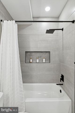 36 EVERGREEN LN, Phoenixville, PA 19460