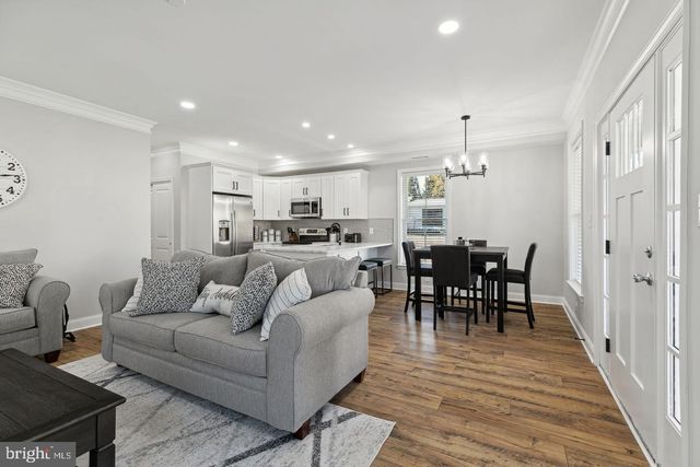 36 EVERGREEN LN, Phoenixville, PA 19460