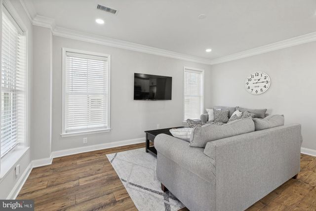 36 EVERGREEN LN, Phoenixville, PA 19460