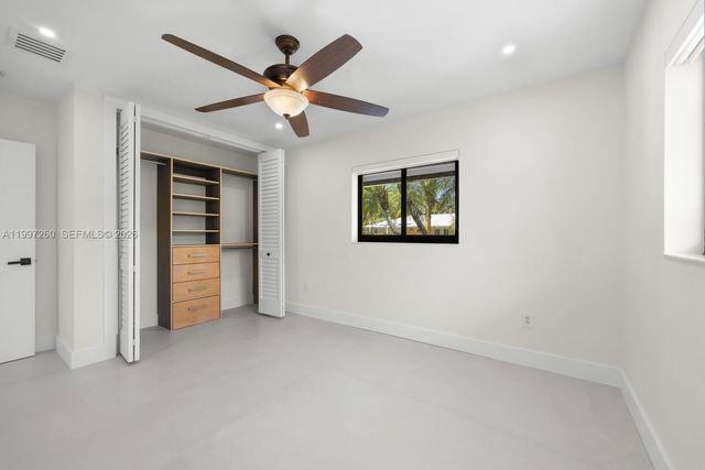 7864 SW 179th Terrace, Palmetto Bay, FL 33157