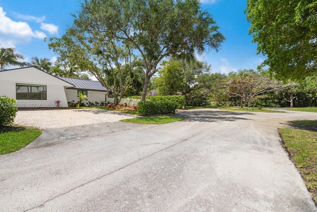 7864 SW 179th Terrace, Palmetto Bay, FL 33157