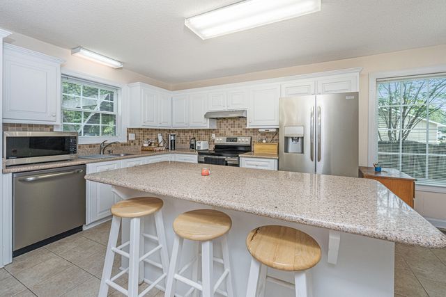 1543 Sterling Oaks Drive, Moncks Corner, SC 29461