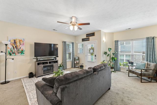 426 Rick McCormick Dr, La Vergne, TN 37086