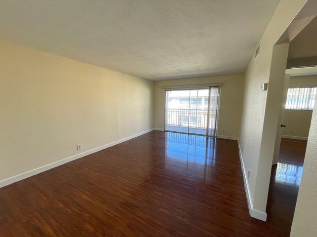 1501 Crescent Circle A6, Lake Park, FL 33403