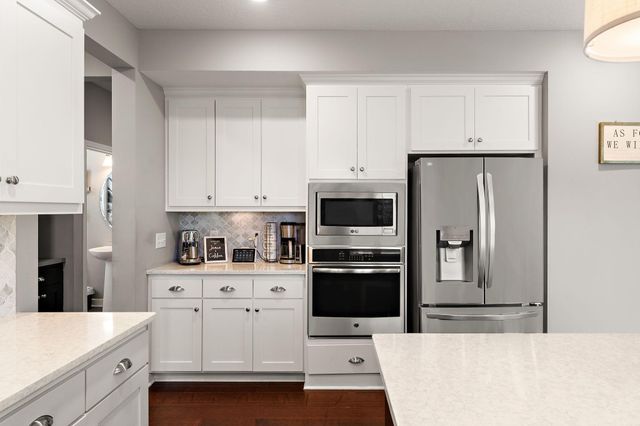 7616 103rd Avenue N, Brooklyn Park, MN 55445