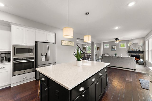 7616 103rd Avenue N, Brooklyn Park, MN 55445