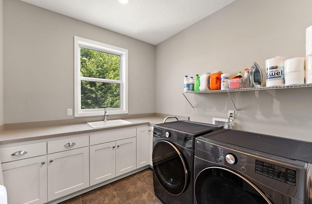 7616 103rd Avenue N, Brooklyn Park, MN 55445