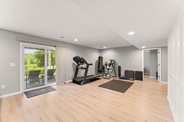 7616 103rd Avenue N, Brooklyn Park, MN 55445