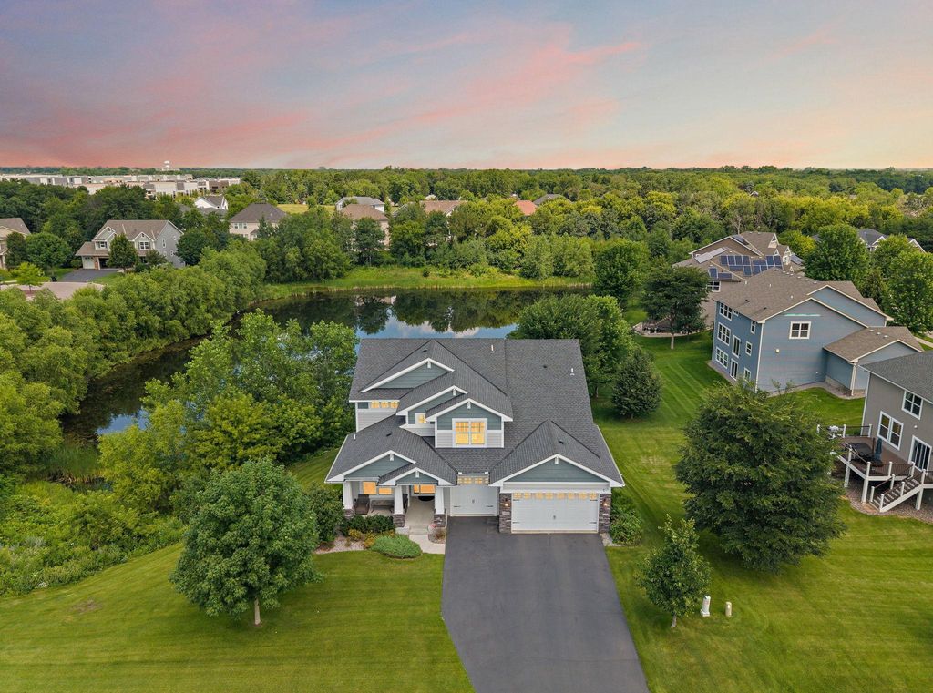 7616 103rd Avenue N, Brooklyn Park, MN 55445