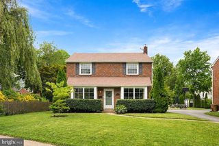 670 CRICKET AVE, Ardmore, PA 19003