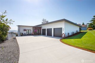 8068 Niska Road, Blaine, WA 98230