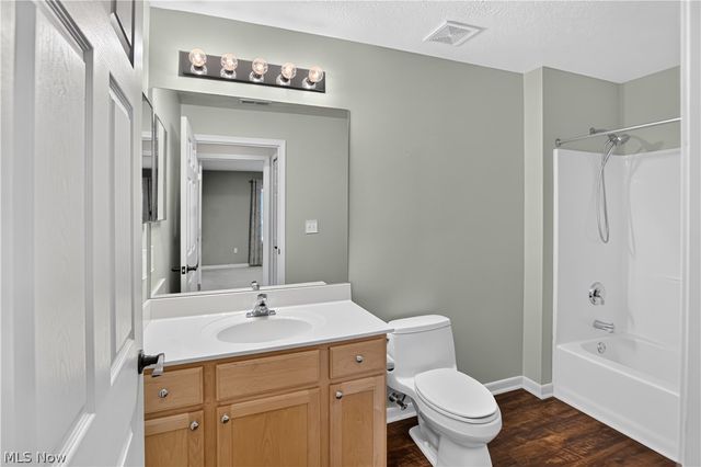 3324 Lenox Village Drive 222, Fairlawn, OH 44333