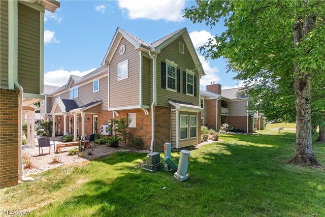 3324 Lenox Village Drive 222, Fairlawn, OH 44333