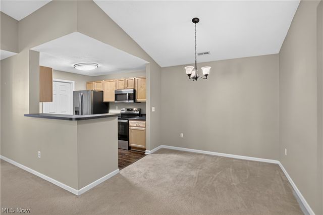 3324 Lenox Village Drive 222, Fairlawn, OH 44333