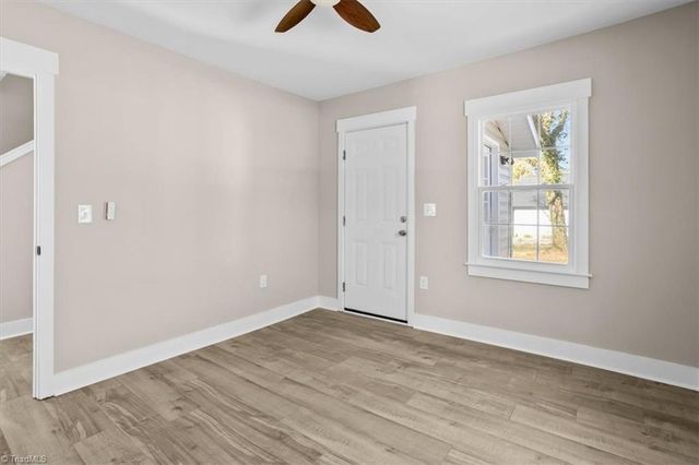 143 Lambeth Road, Thomasville, NC 27360