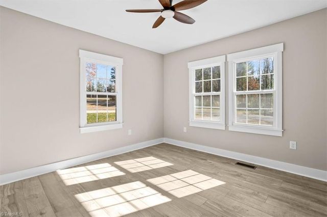 143 Lambeth Road, Thomasville, NC 27360