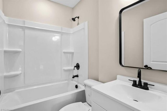 143 Lambeth Road, Thomasville, NC 27360