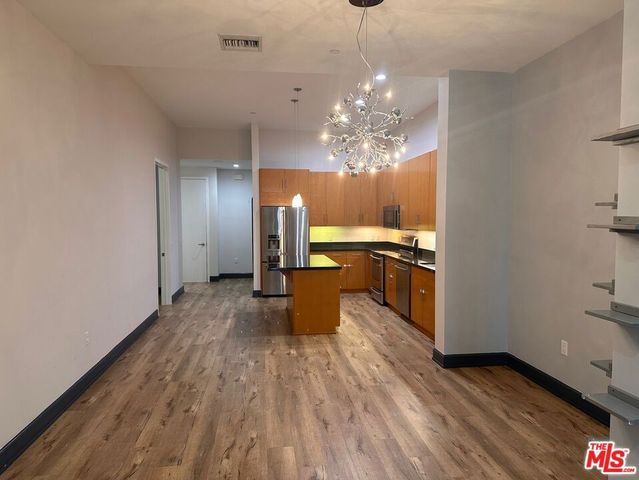 3223 W 6th Street 205, Los Angeles, CA 90020