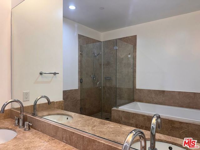 3223 W 6th Street 205, Los Angeles, CA 90020