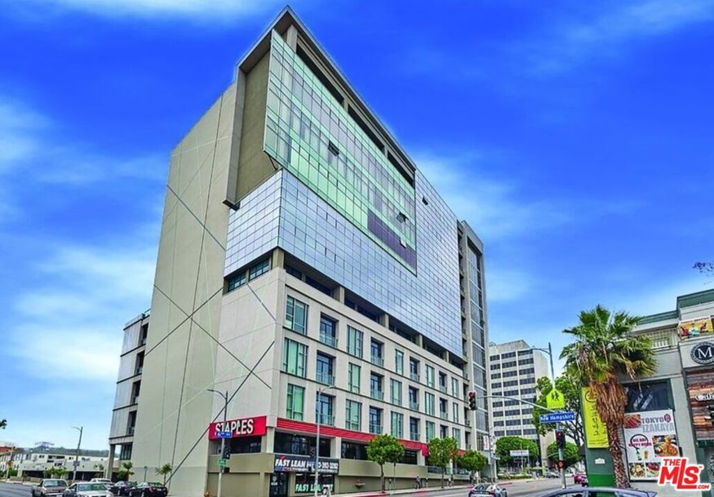 3223 W 6th Street 205, Los Angeles, CA 90020
